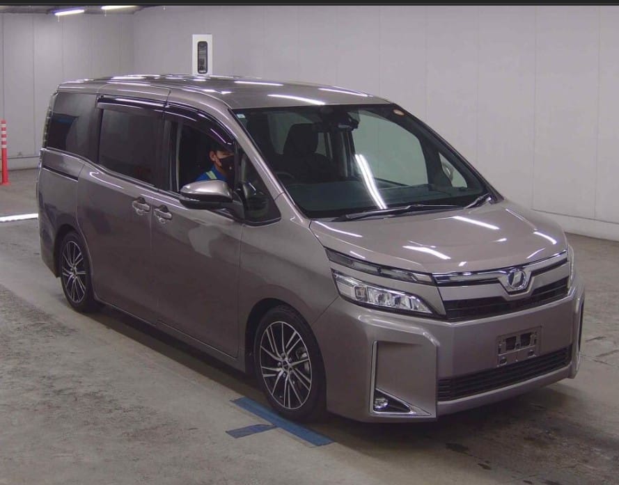 2019 Toyota Voxy