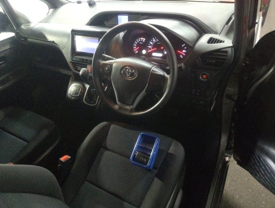 2019 Toyota Voxy