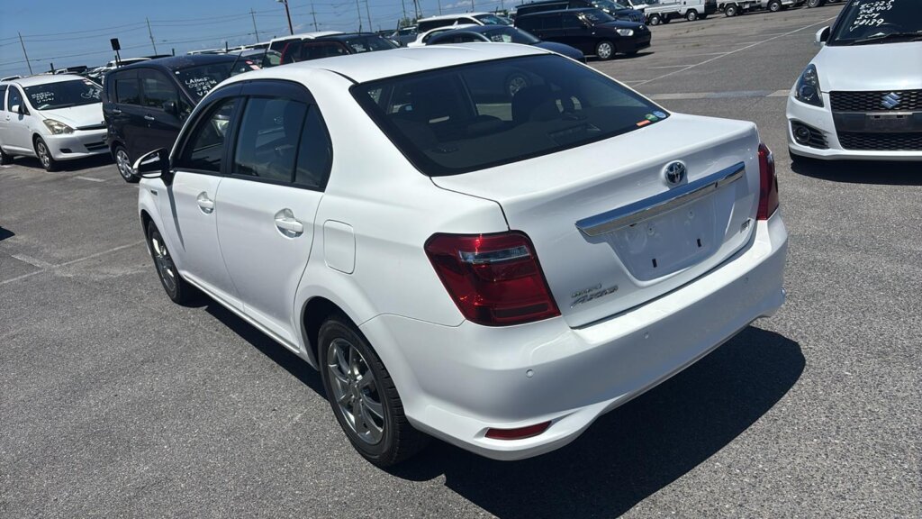 2019 Toyota Axio Hybrid