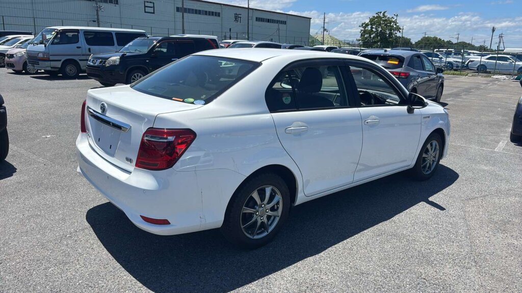 2019 Toyota Axio Hybrid