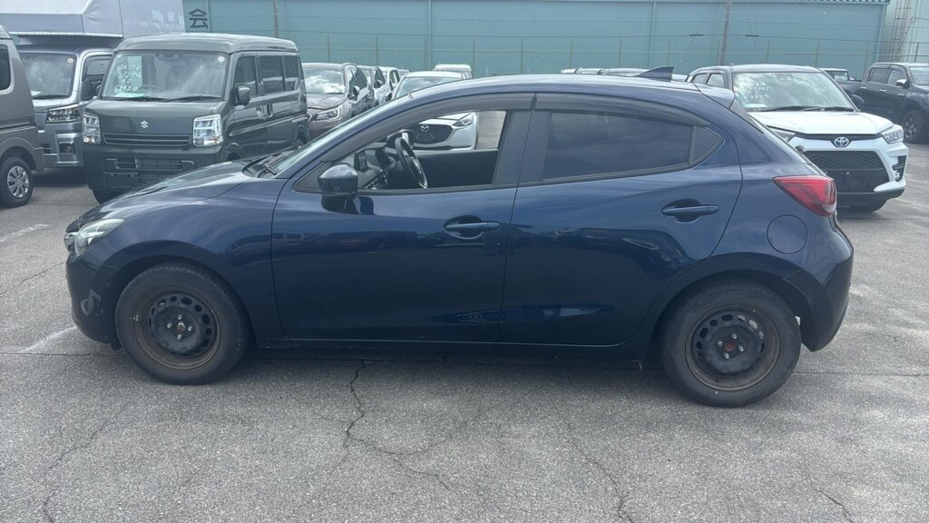 2019 Mazda Demio