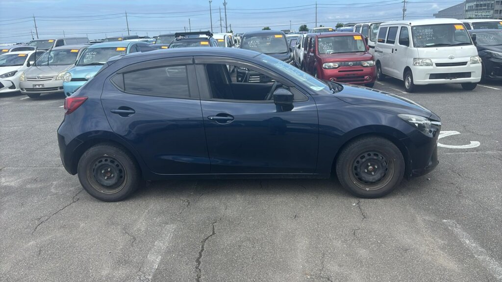 2019 Mazda Demio