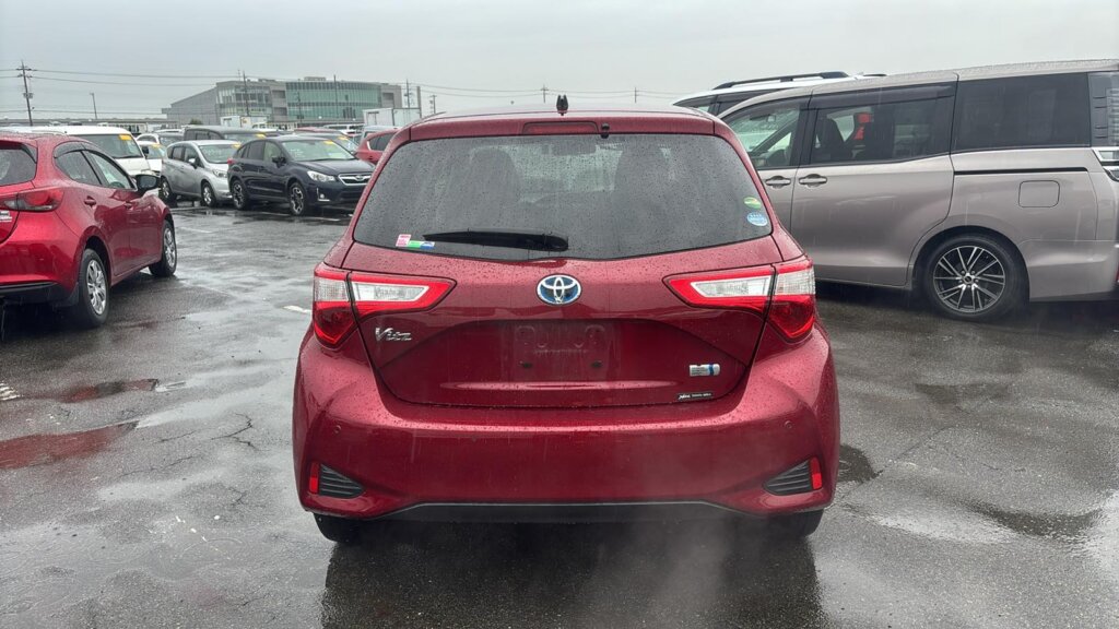 2019 Toyota Vitz Hybrid