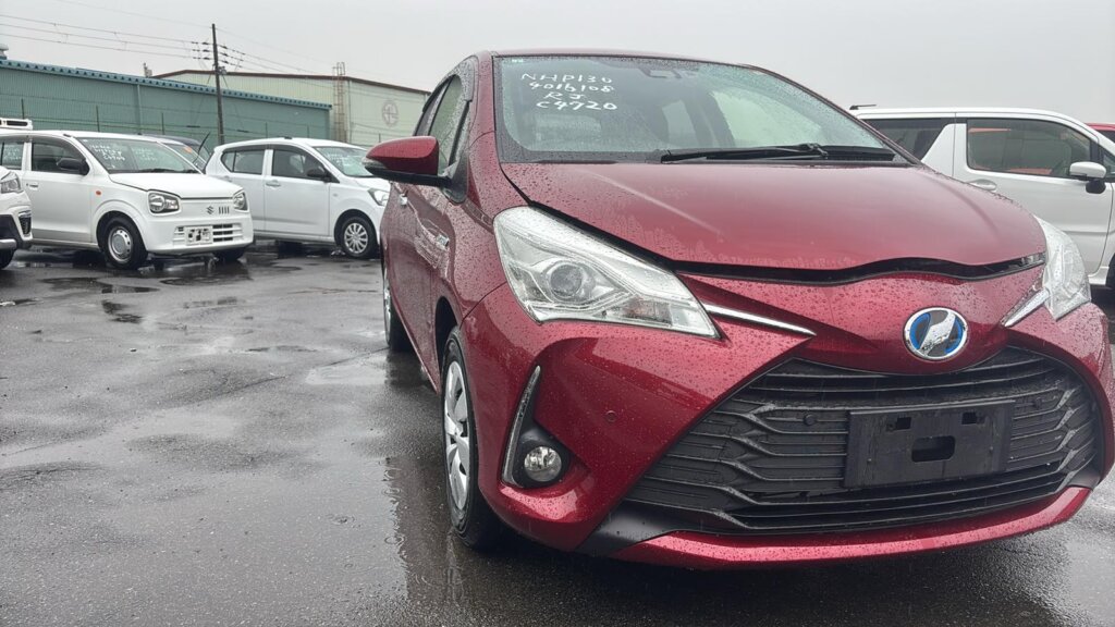2019 Toyota Vitz Hybrid