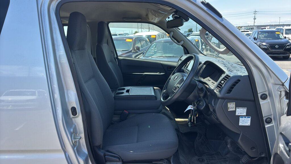 2019 Toyota Hiace Diesel