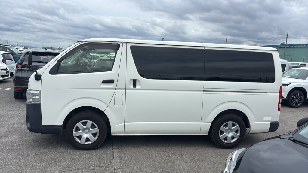 2019 Toyota Hiace DX