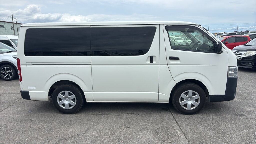 2019 Toyota Hiace DX