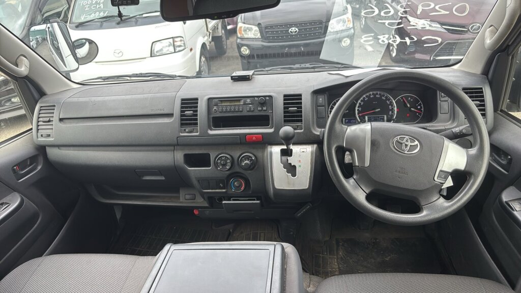 2019 Toyota Hiace DX