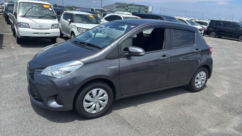 2019 Toyota Vitz Hybrid