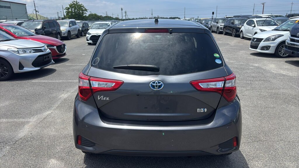 2019 Toyota Vitz Hybrid