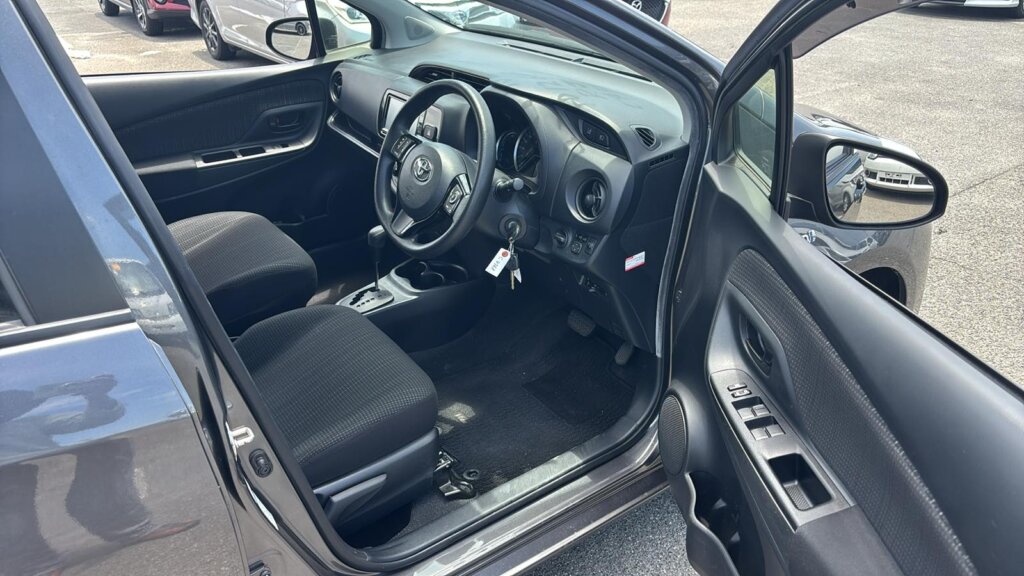 2019 Toyota Vitz Hybrid