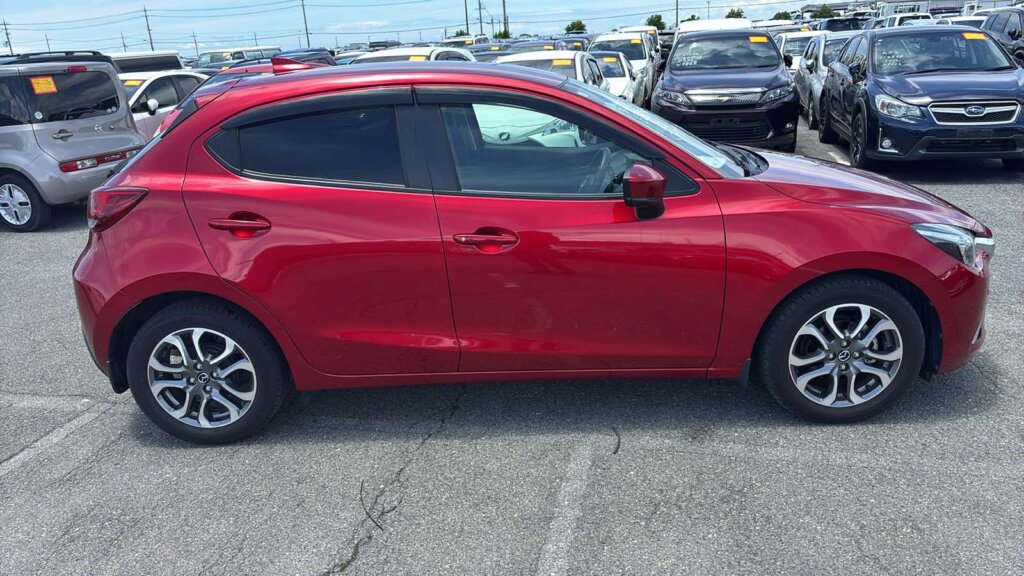 2019 Mazda Demio