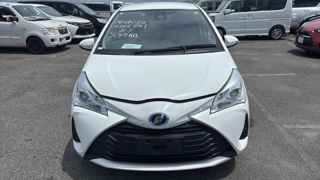 2019 Toyota Vitz Hybrid