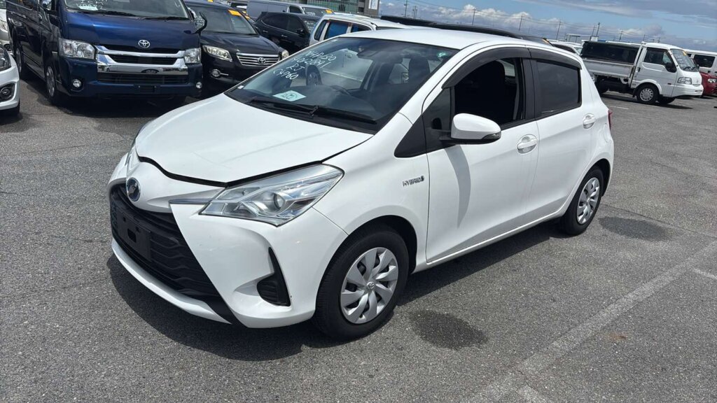 2019 Toyota Vitz Hybrid