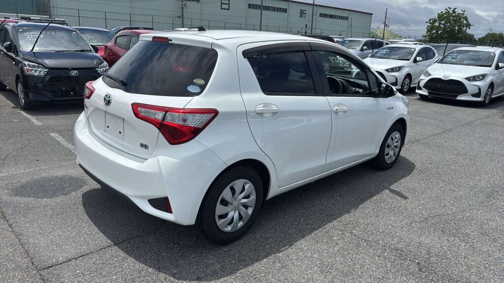 2019 Toyota Vitz Hybrid