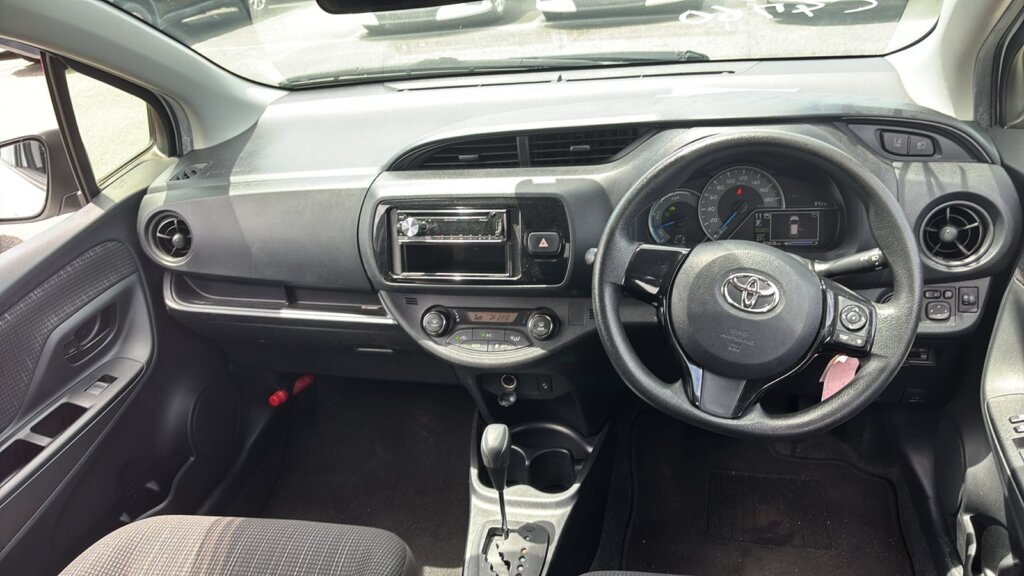 2019 Toyota Vitz Hybrid