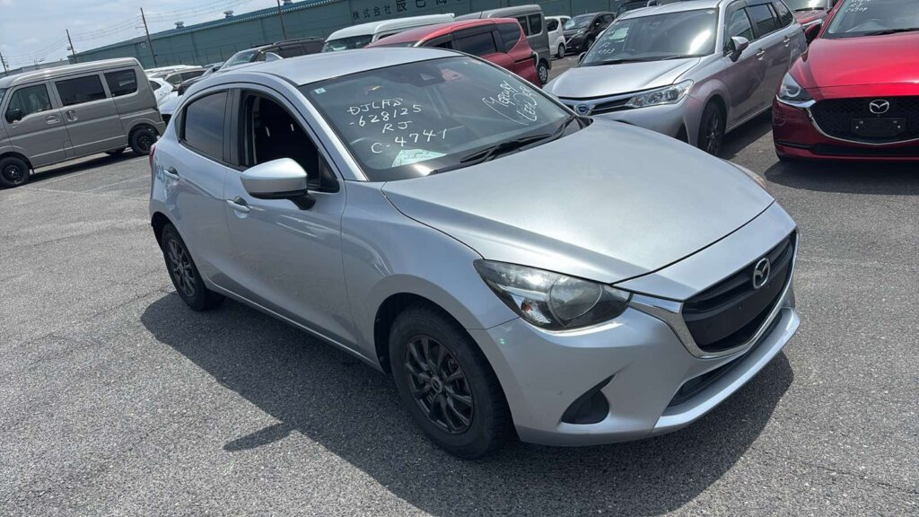 2019 Mazda Demio