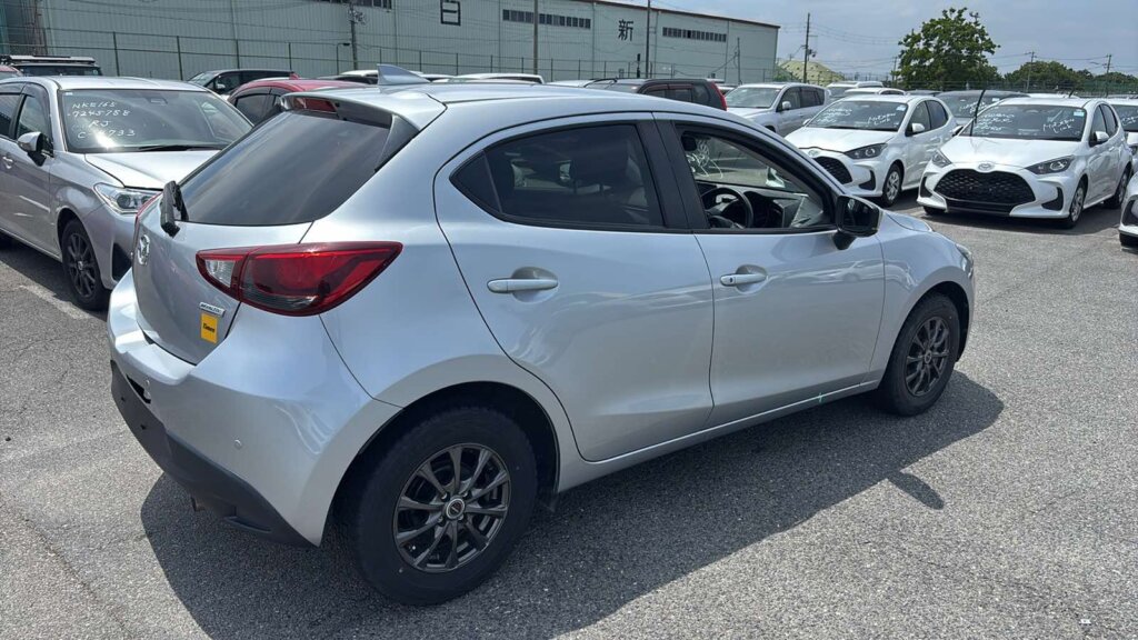 2019 Mazda Demio
