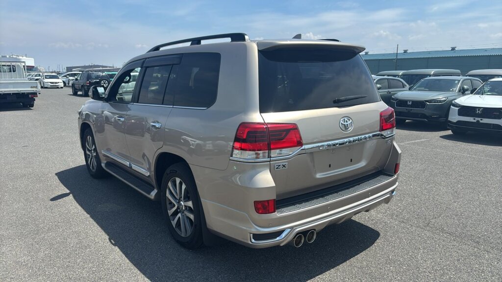 2019 Toyota Landcruiser V8