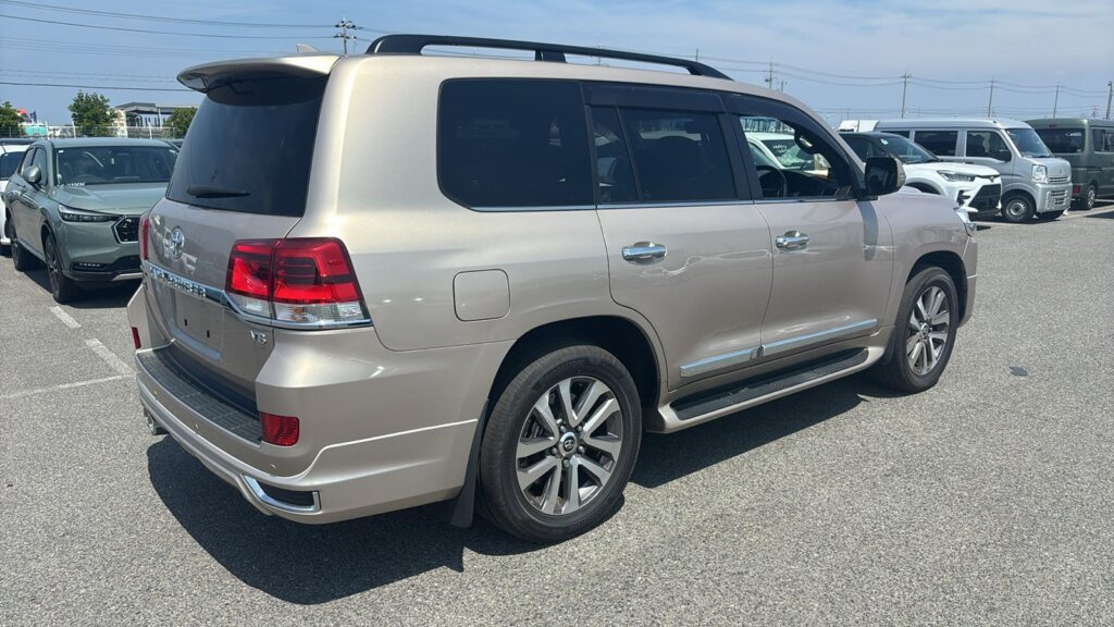 2019 Toyota Landcruiser V8