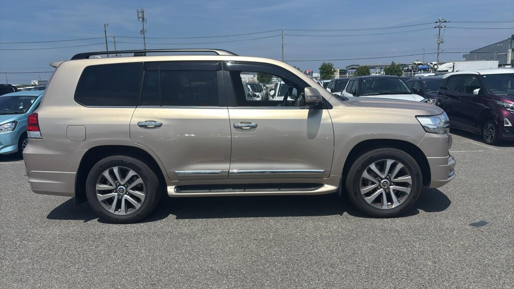 2019 Toyota Landcruiser V8