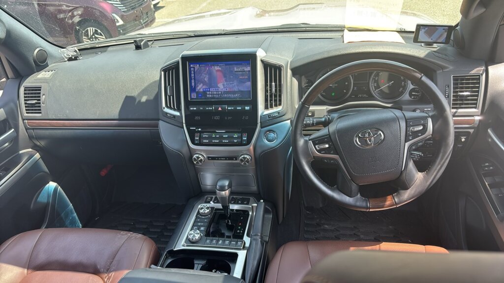 2019 Toyota Landcruiser V8