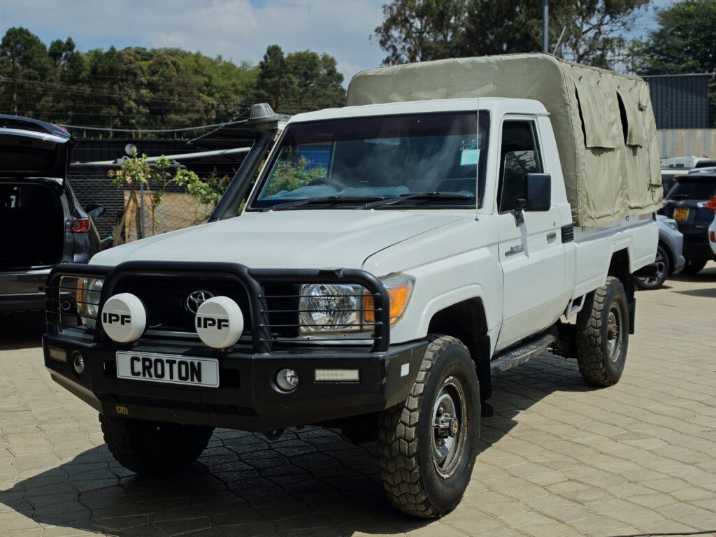 2014 Toyota Landcruiser 70 Series Pickup