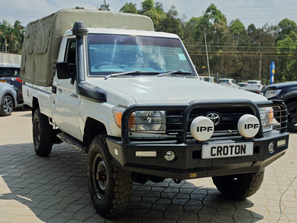 2014 Toyota Landcruiser 70 Series Pickup
