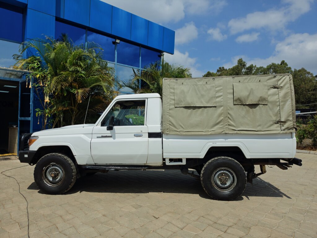 2014 Toyota Landcruiser 70 Series Pickup