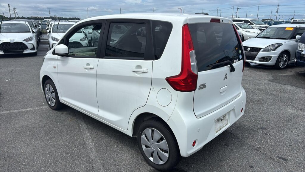 2019 Mitsubishi EK Wagon