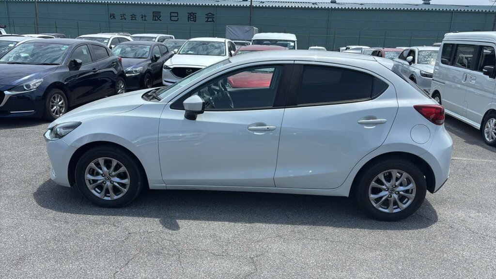 2020 Mazda 2