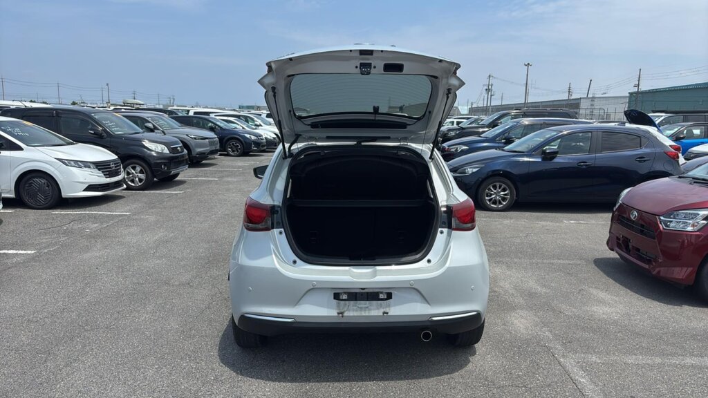 2020 Mazda 2