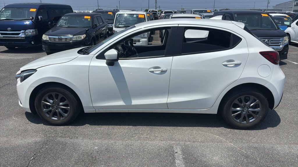 2019 Mazda Demio