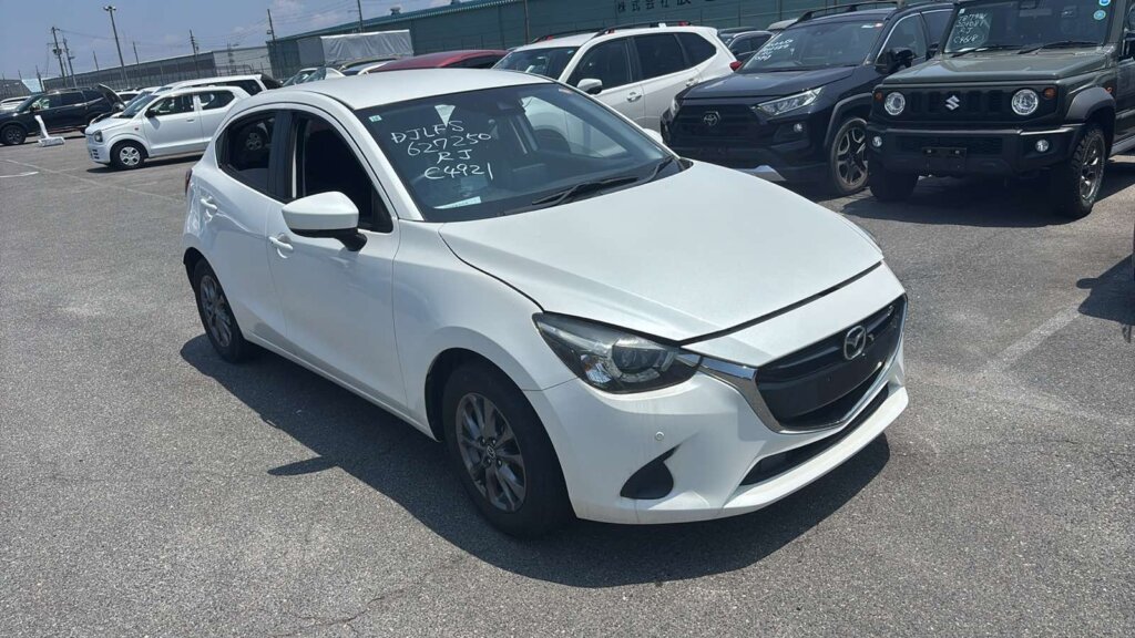 2019 Mazda Demio