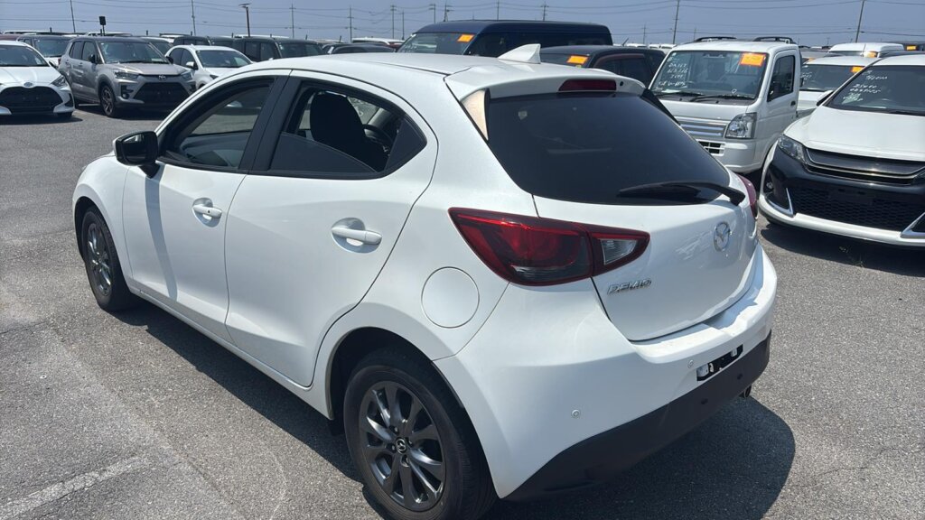2019 Mazda Demio