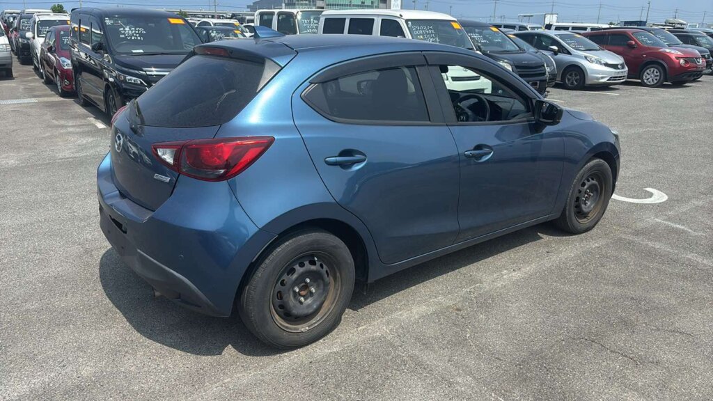 2019 Mazda Demio
