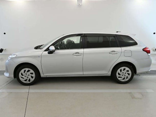 2019 Toyota Fielder Hybrid