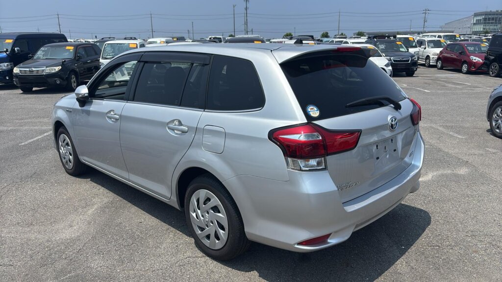 2019 Toyota Fielder Hybrid