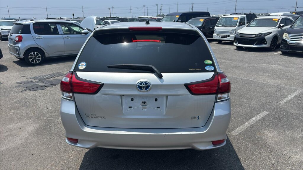 2019 Toyota Fielder Hybrid