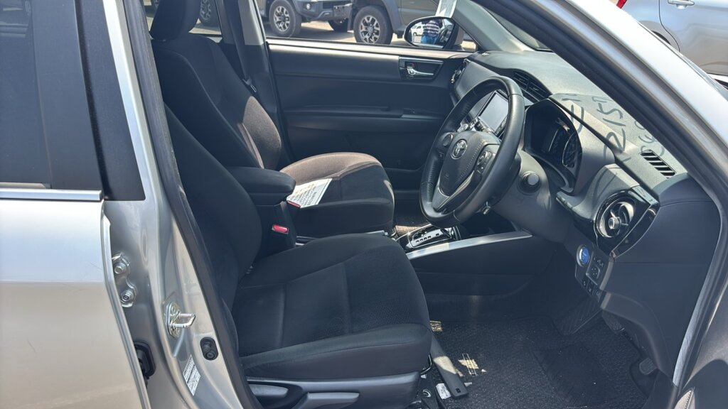 2019 Toyota Fielder Hybrid